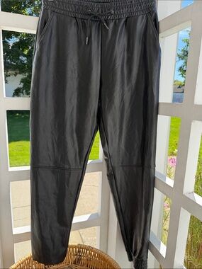 HUE Black Faux Leather Jogger Pants - Medium